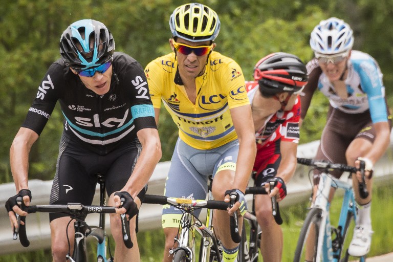 Chris Froome il ataca pe Alberto Contador in Criterium du Dauphine